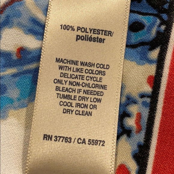 (Size SP, MP) Blue Red White Printed Slit Neck Top - Picture 7 of 10